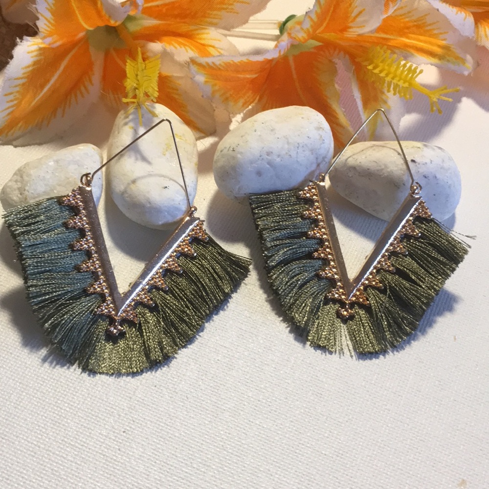 Stunning Tassel Dangle Drop Earrings.